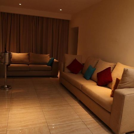 Monty Suites Calabar Kültér fotó