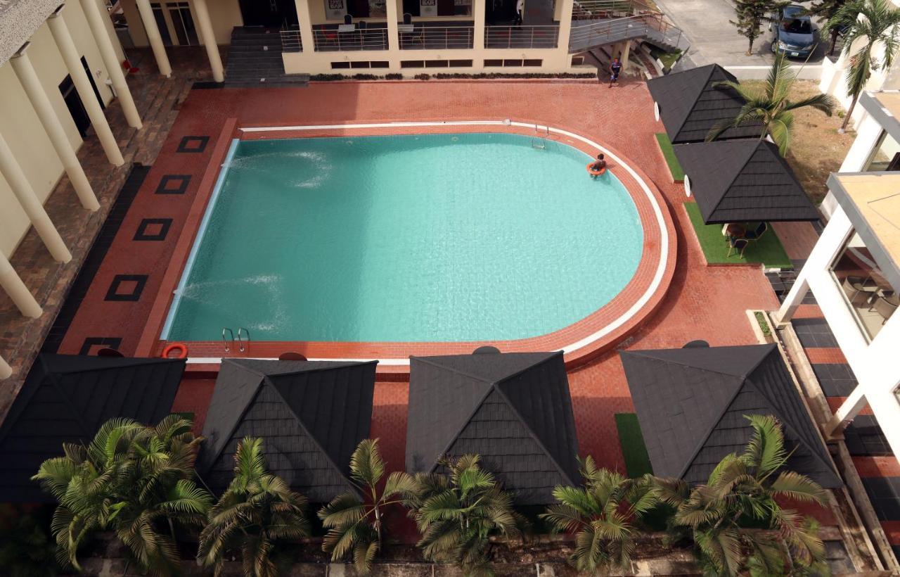 Monty Suites Calabar Kültér fotó
