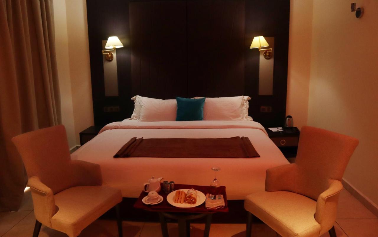 Monty Suites Calabar Kültér fotó